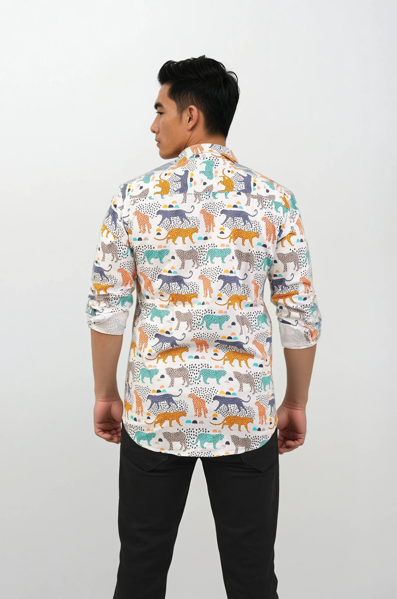 Noah Safari Print Crafted from our exclusive Aurelio Cotton